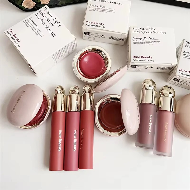 Rare Beauty Soft Pinch Lip Sta – обзор и цена Rare Beauty Makeup Highlighter