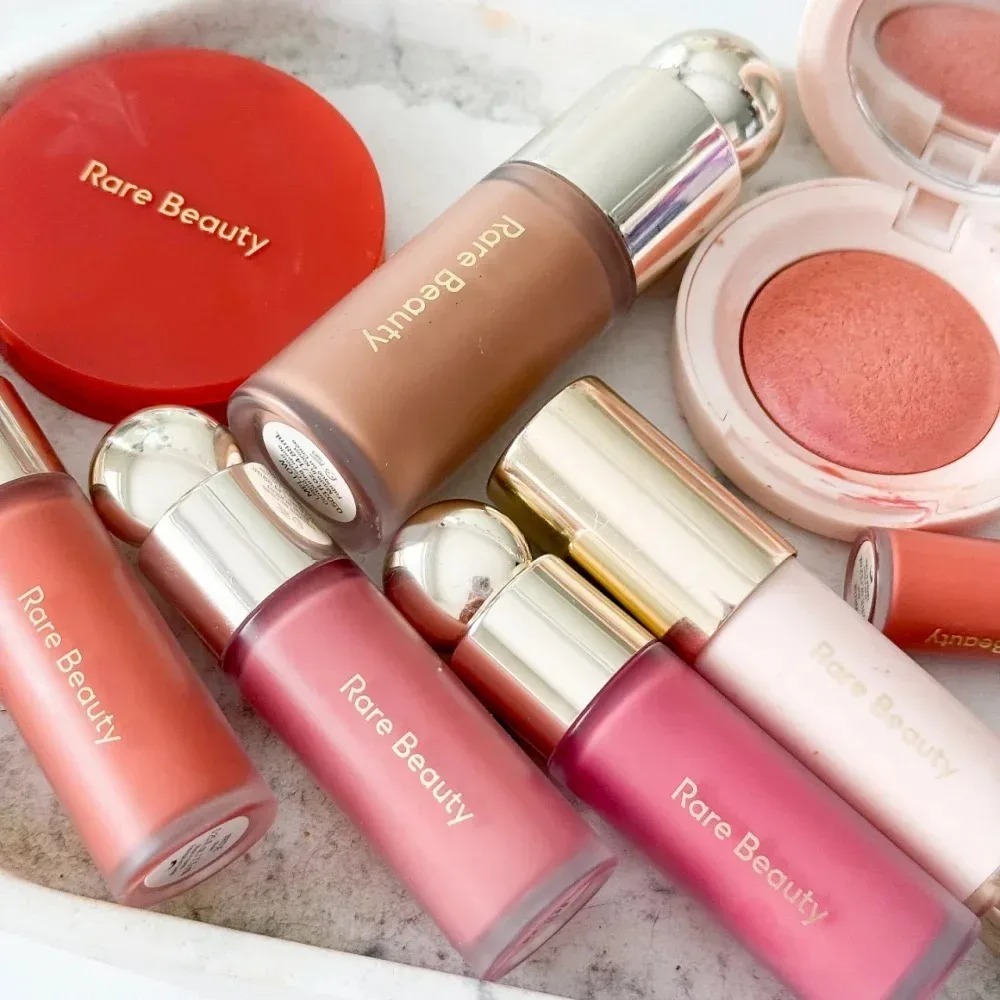 Rare Beauty Soft Pinch Lip Sta – обзор и цена Rare Beauty Makeup Highlighter