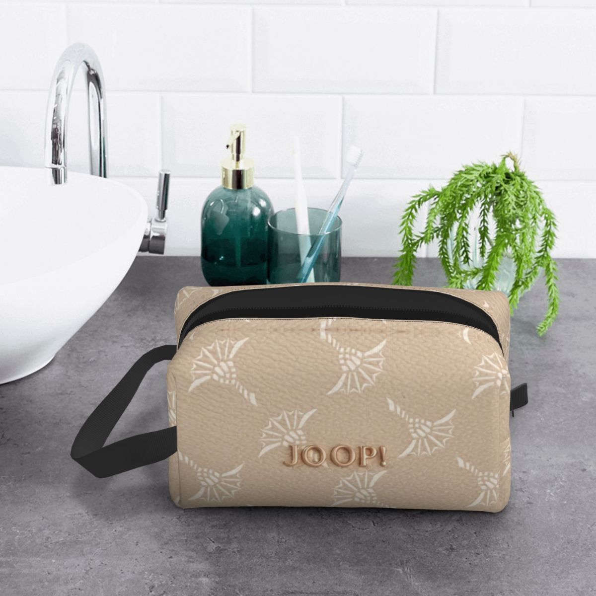 Custom J-joops Patten Travel C – обзор и цена J Beauty Makeup