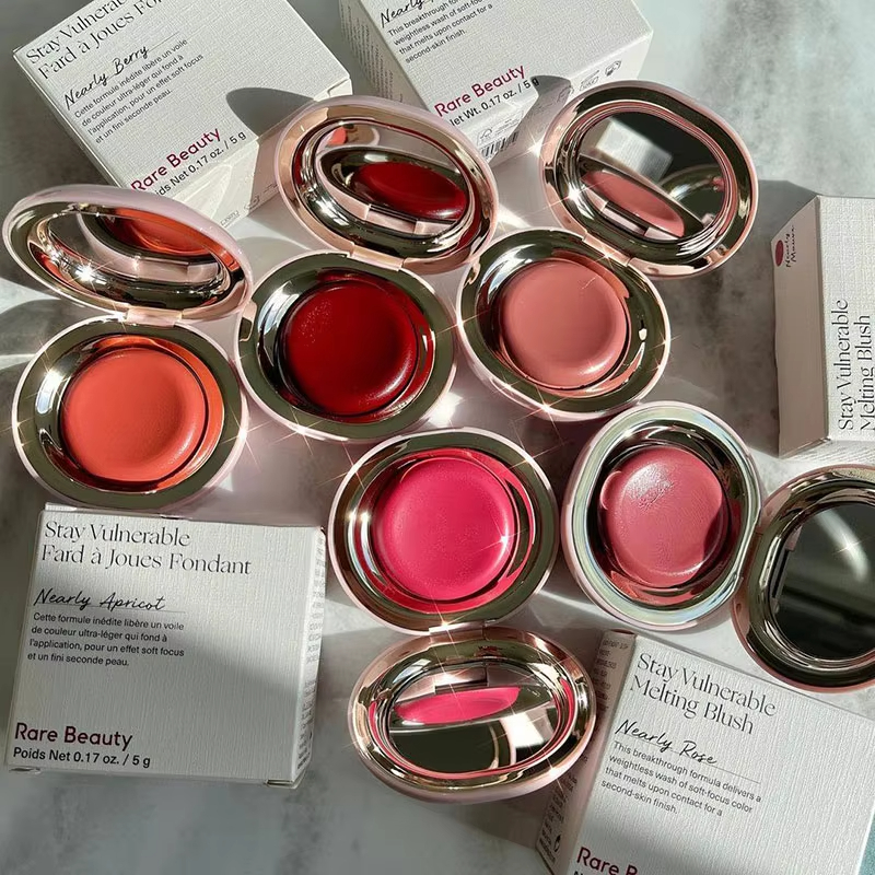 Rare Beauty Powder Blush Porta – обзор и цена Rare Beauty Makeup Highlighter